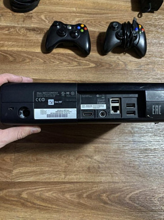 Xbox 360 + игра Партизанск - изображение 2