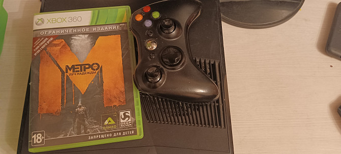 Продам xbox 360 Владивосток - изображение 1