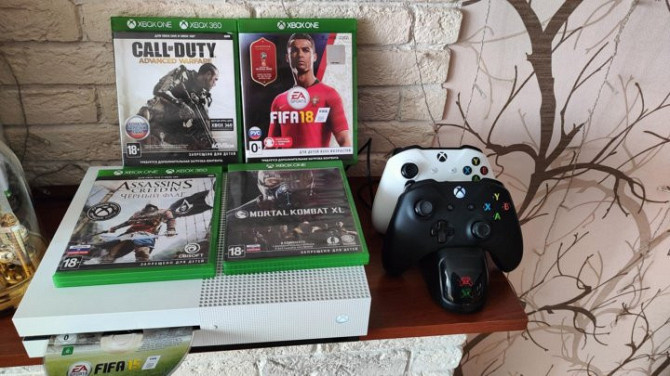 Xbox one s 1тб Глуск - изображение 1