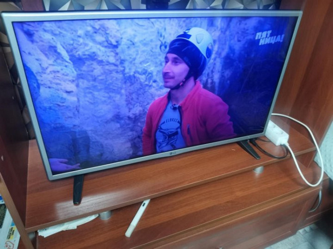 Телевизор LG smart LG 32LH595U Палласовка - изображение 1