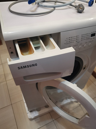 Продам или на запчасти. Стиральная машина Samsung WF-F1061 Санкт-Петербург - изображение 5