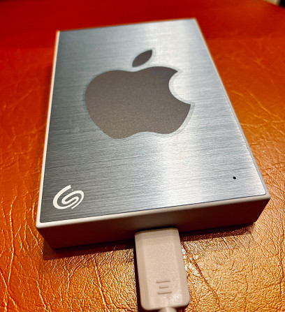 Внешний HDD Seagate One Touch 4ТБ Москва - изображение 1