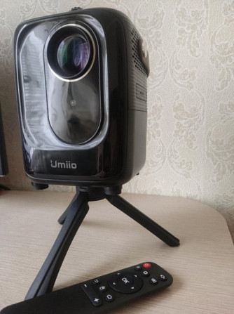 Проектор umiio pro Глуск - изображение 1