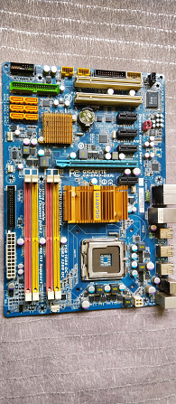 Материнская плата gigabyte ga-ep43-s3l LGA775 Владивосток - изображение 1