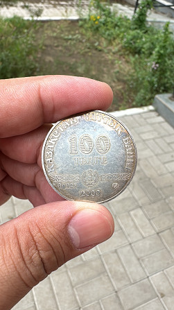 серебрянная юбилейная монета 100 тенге Туркестан 2000 год Астана - изображение 1