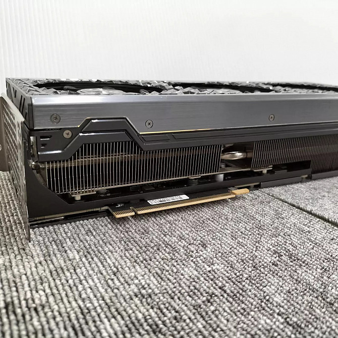 МОЩНАЯ 4080 PALIT GAMEROCK OMNIBLACK Москва - изображение 4
