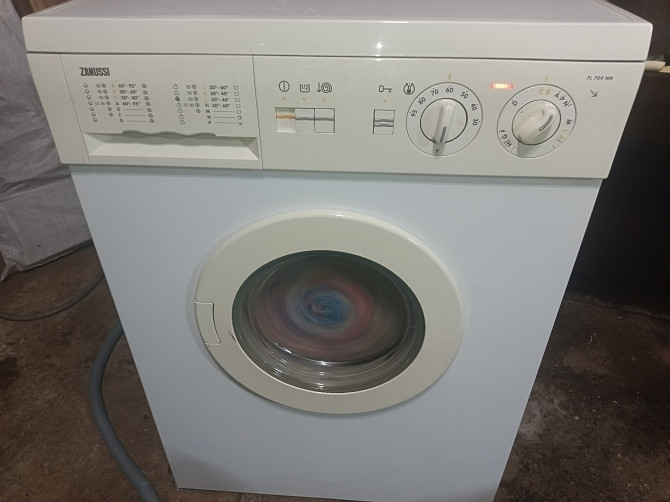 Стиральная машина ZANUSSI Пермь - изображение 1