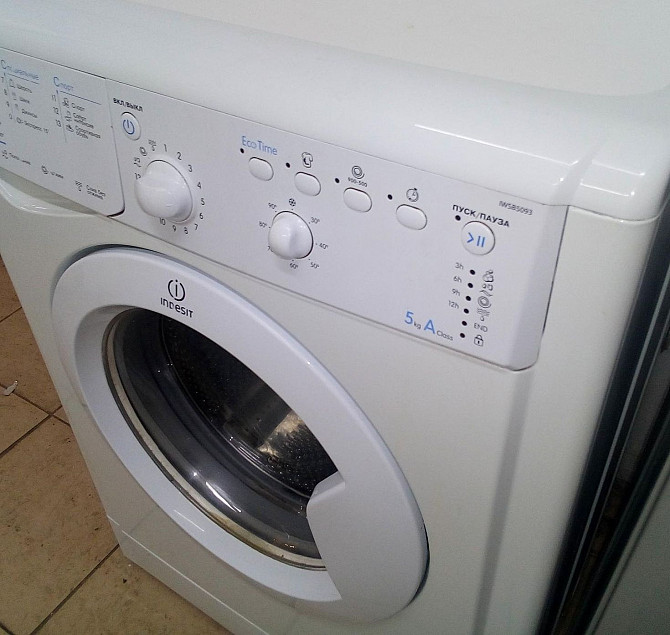 Продаю стиральную машинку Indesit Михайловка - изображение 1