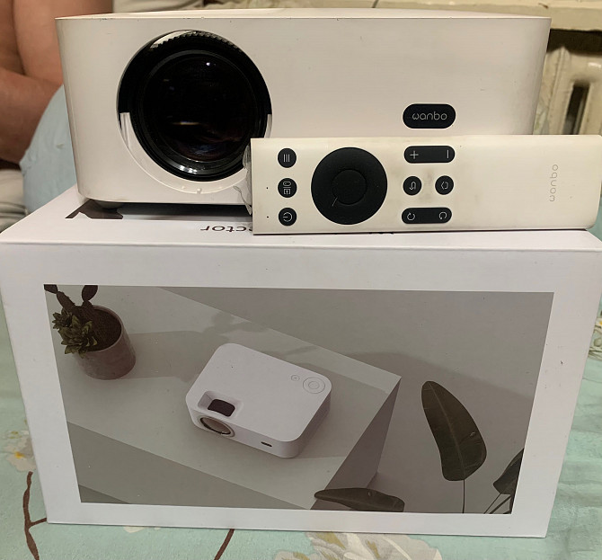 Продам проектор xiaomi wanbo x1 pro Бишкек - изображение 1