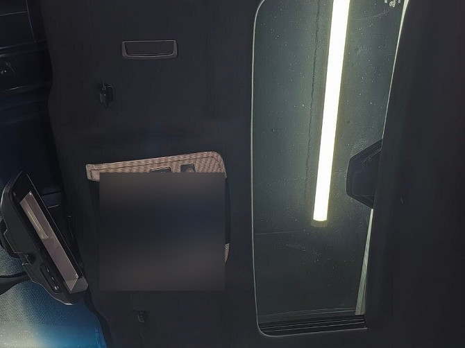 Автомобиль Toyota Alphard, 2018 г. Майкоп - изображение 14