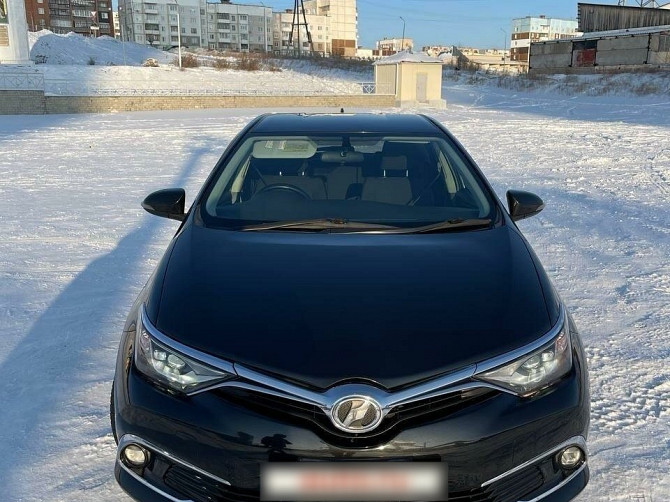 Автомобиль Toyota Auris, 2015 г. Майкоп - изображение 10