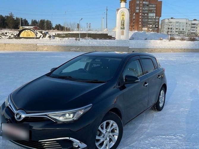 Автомобиль Toyota Auris, 2015 г. Майкоп - изображение 2