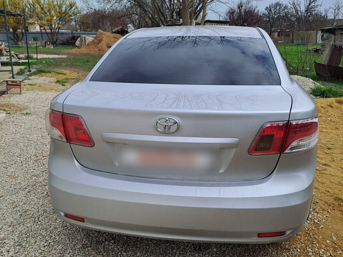 Автомобиль Toyota Avensis, 2011 г. Майкоп - изображение 6