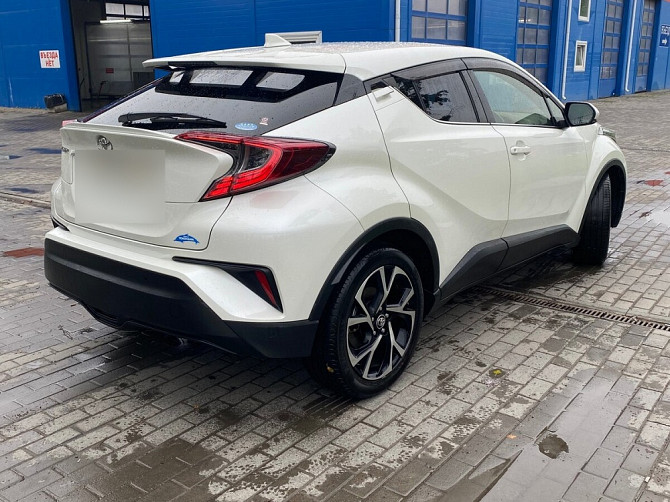 Автомобиль Toyota C-HR, 2018 г. Кисловодск - изображение 2