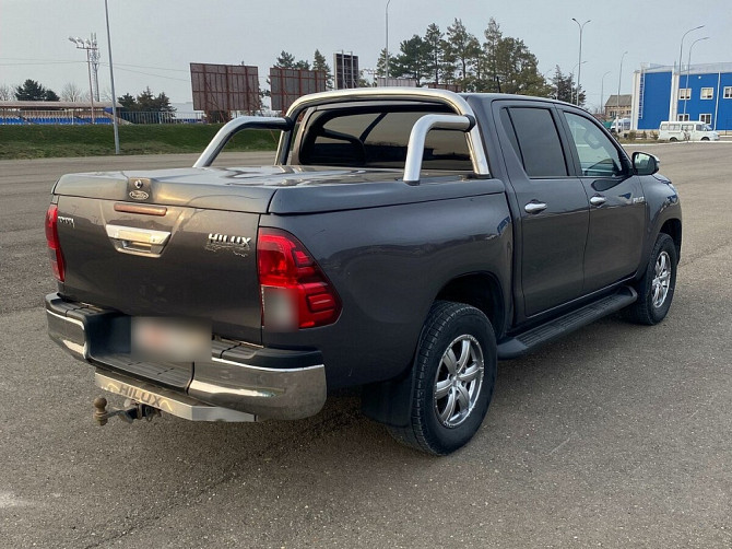 Автомобиль Toyota Hilux, 2017 г. Нефтеюганск - изображение 8
