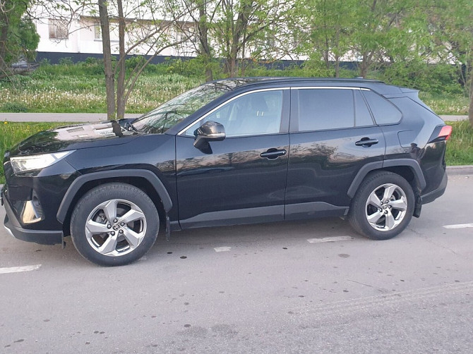 Автомобиль Toyota RAV4, 2022 г. Нефтеюганск - изображение 6