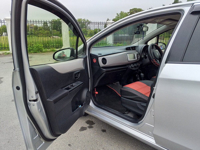 Автомобиль Toyota Vitz, 2012 г. Сарапул - изображение 11