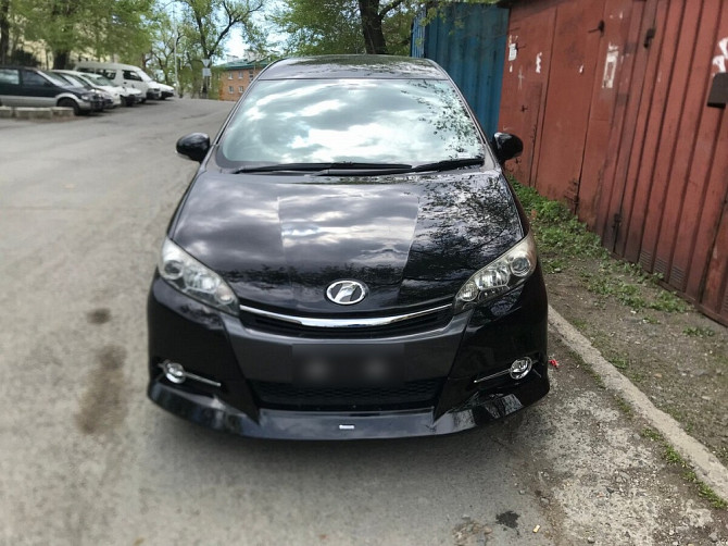 Автомобиль Toyota Wish, 2014 г. Нефтеюганск - изображение 1