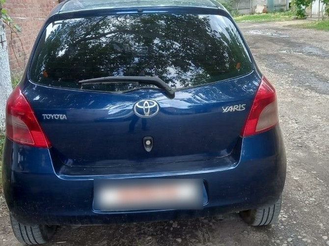 Автомобиль Toyota Yaris, 2008 г. Нефтеюганск - изображение 3