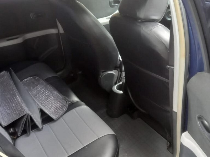 Автомобиль Toyota Yaris, 2008 г. Нефтеюганск - изображение 6