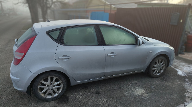 Автомобиль Hyundai i30, 2009 г. Ставрополь - изображение 4