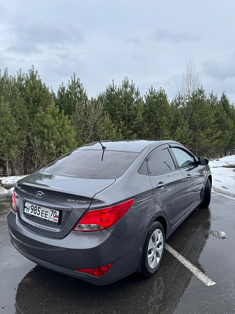 Автомобиль Hyundai Solaris, 2015 г. Томск - изображение 2