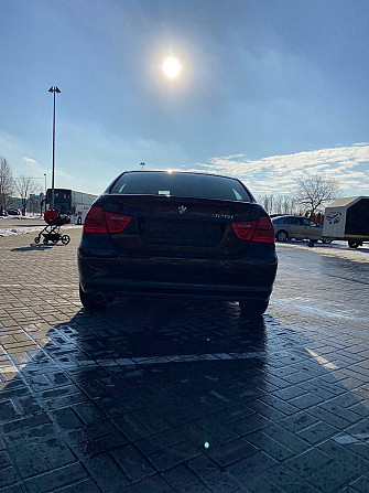 Автомобиль BMW 325i, 2011 г. Минск - изображение 8